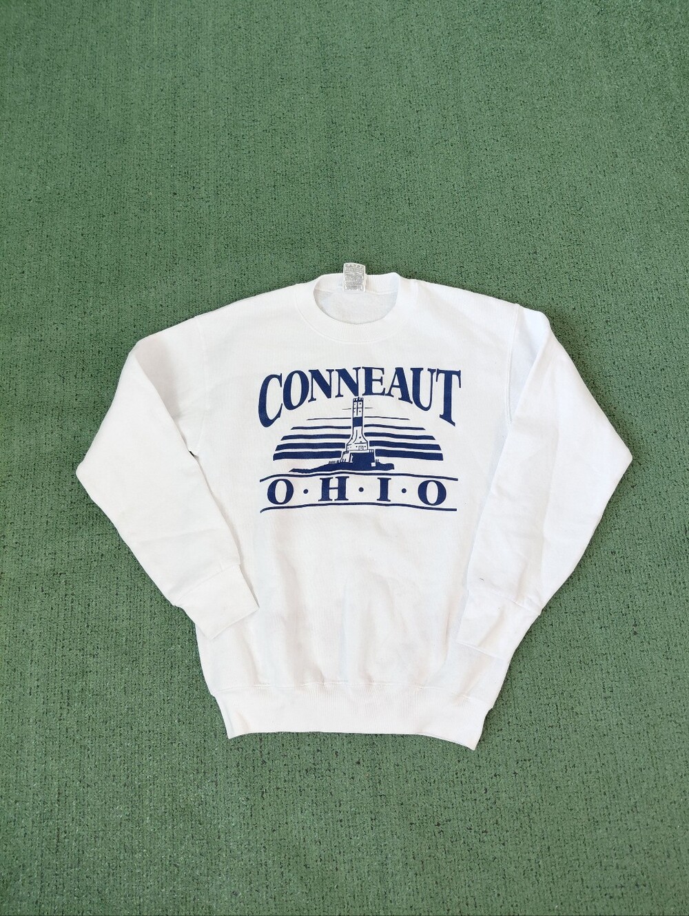 VINTAGE 1994 Conneaut Ohio Lighthouse 90's Unisex Crewneck Sweatshirt Sz Small